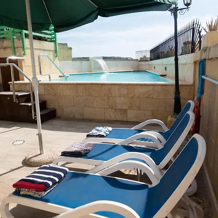 Prickly Pear Holiday No. 3 San Lawrenz